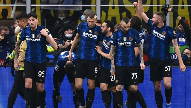 连锁反应！巴萨交易间接阻碍C罗，新月锁定莱万，争冠更难了